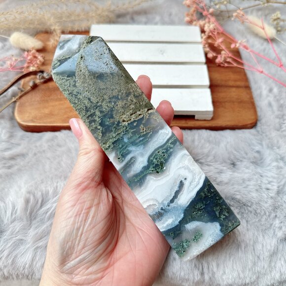 Beautiful Moss Agate Tower Obelisk - Picture 4 of 9